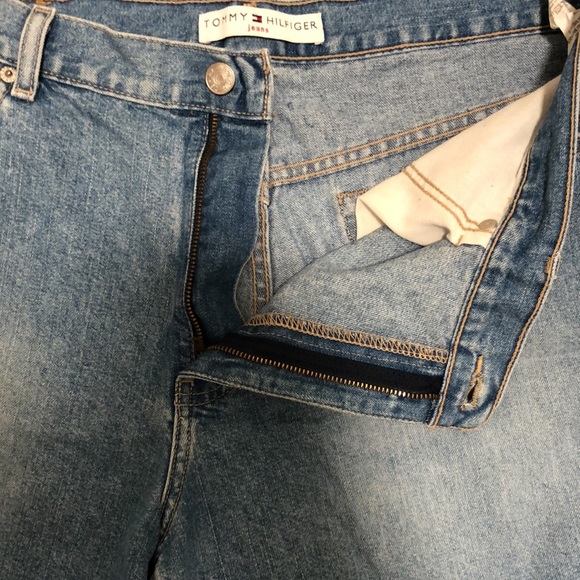 Tommy Hilfiger 4.5” Boyfriend Shorts Size 16 - Picture 12 of 15